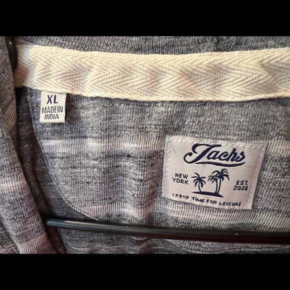 Jach’s long sleeve hooded Henley; size: xl - Picture 3 of 3